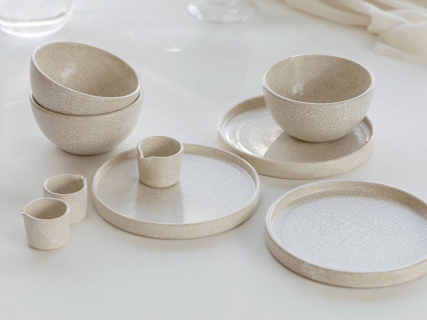 megumi tsukazaki 陶胎籠盆／貫入