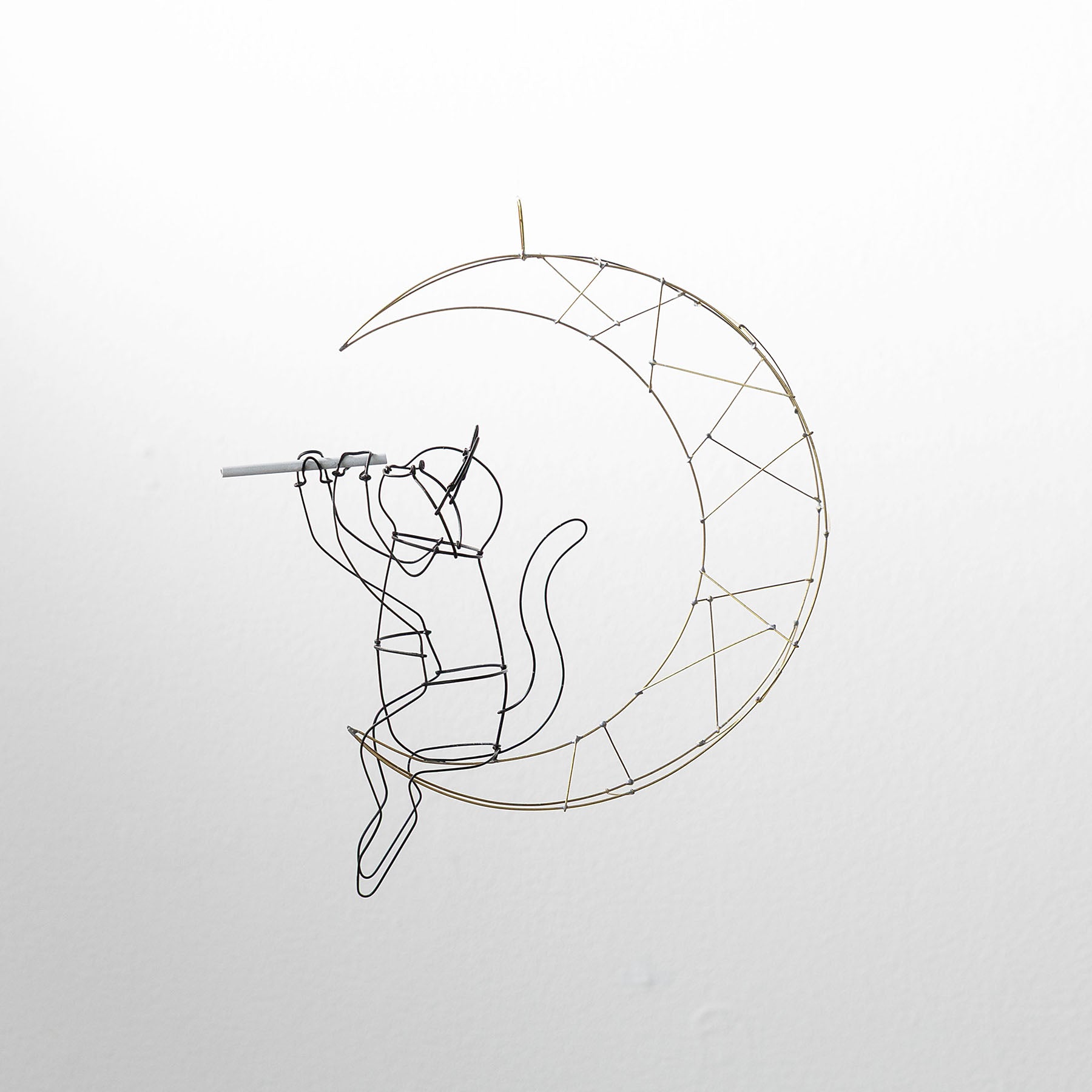 ほしふるよるに ワイヤーアート 山田一成 ワイヤーアート／月に乗って｜オブジェ・ぬいぐるみ｜オルネ