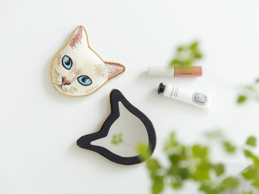 キャット刺繍ミラー
