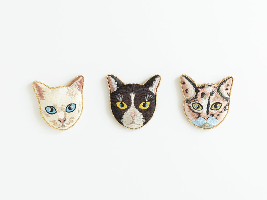 キャット刺繍ミラー