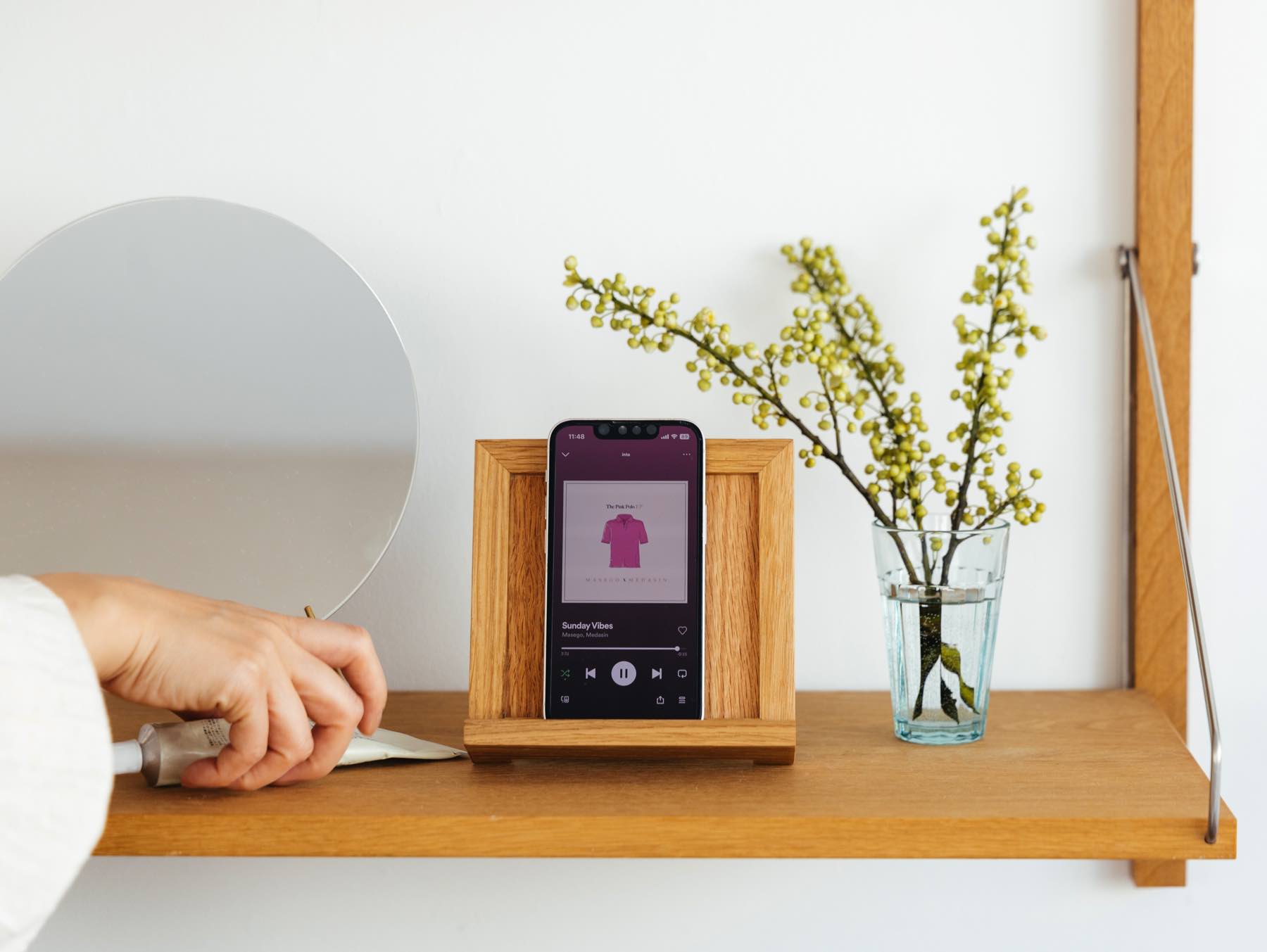 fur. ウッドガジェットスタンド｜文具・ステーショナリー｜オルネ ド