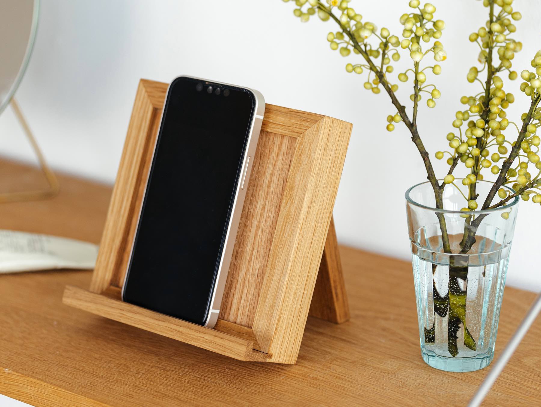 fur. ウッドガジェットスタンド｜文具・ステーショナリー｜オルネ ド