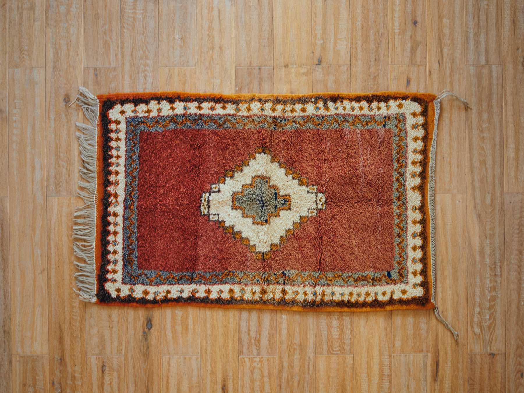 mrc0342-2c）C<br>size：106cm×70cm（フリンジ含まず）
