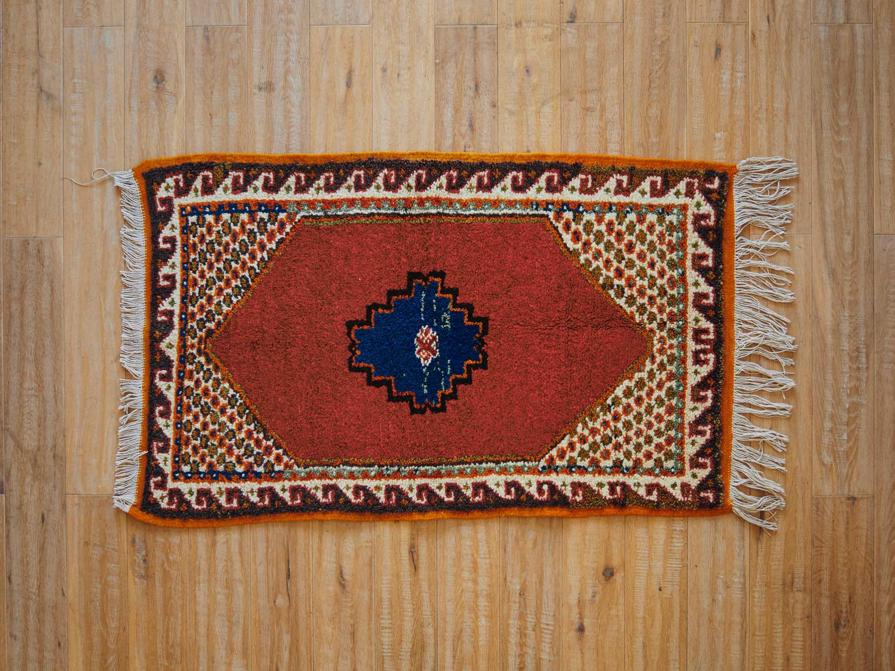 mrc0342-2e）E<br>size：116cm×71cm（フリンジ含まず）