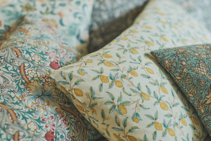 William Morris クッション
