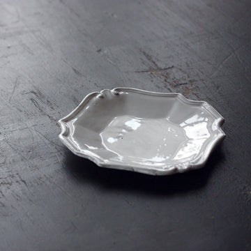 Astier de Villatte 皿 – Orné de Feuilles