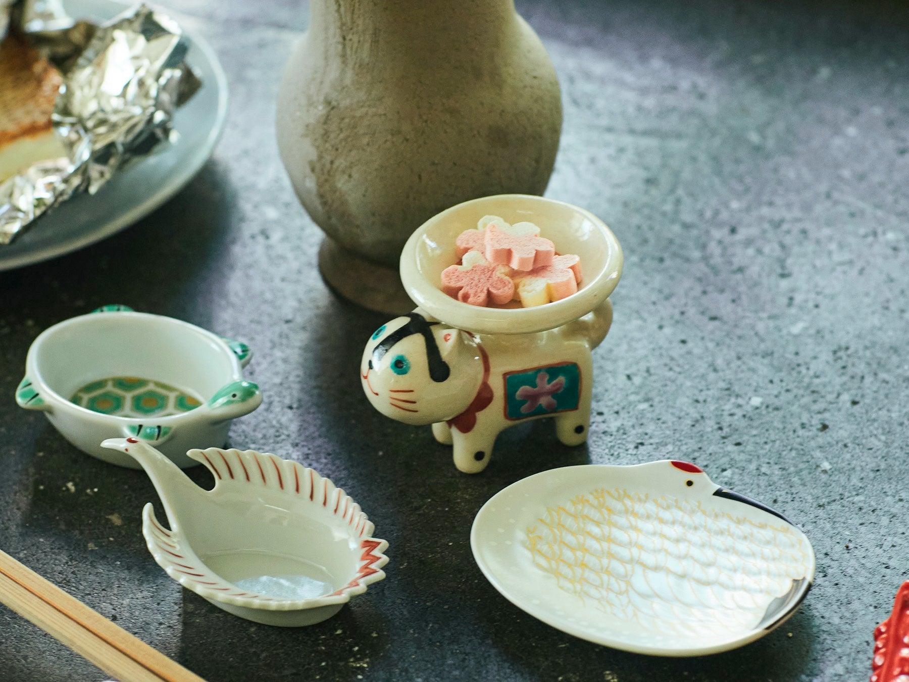 ま工房 子守り犬／豆皿｜皿・器｜オルネ ド フォイユ公式オンライン